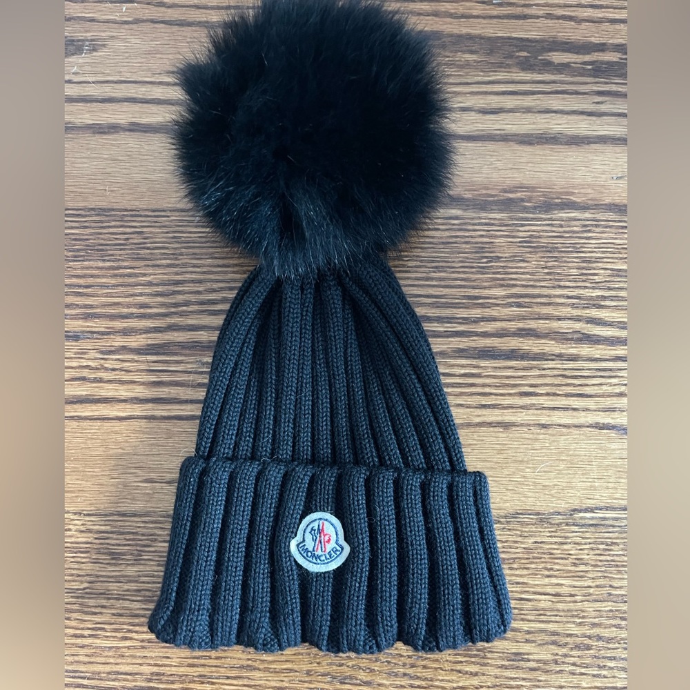 Moncler Black Fur Beanie with tags excellent condition